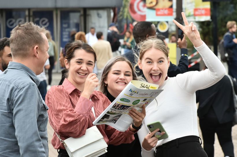 Messereiser - Balslev skreddersyr, Messereise til Sial