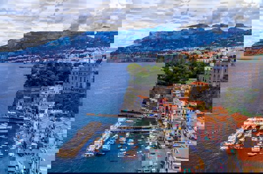 Firmatur til Sorrento med Balslev