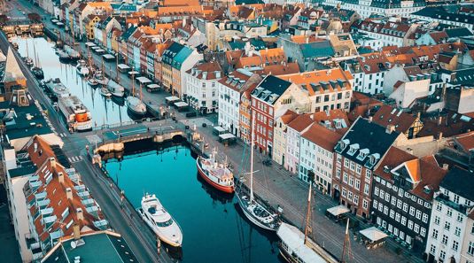 Julebord i København, Praha og Gdansk - Balslev